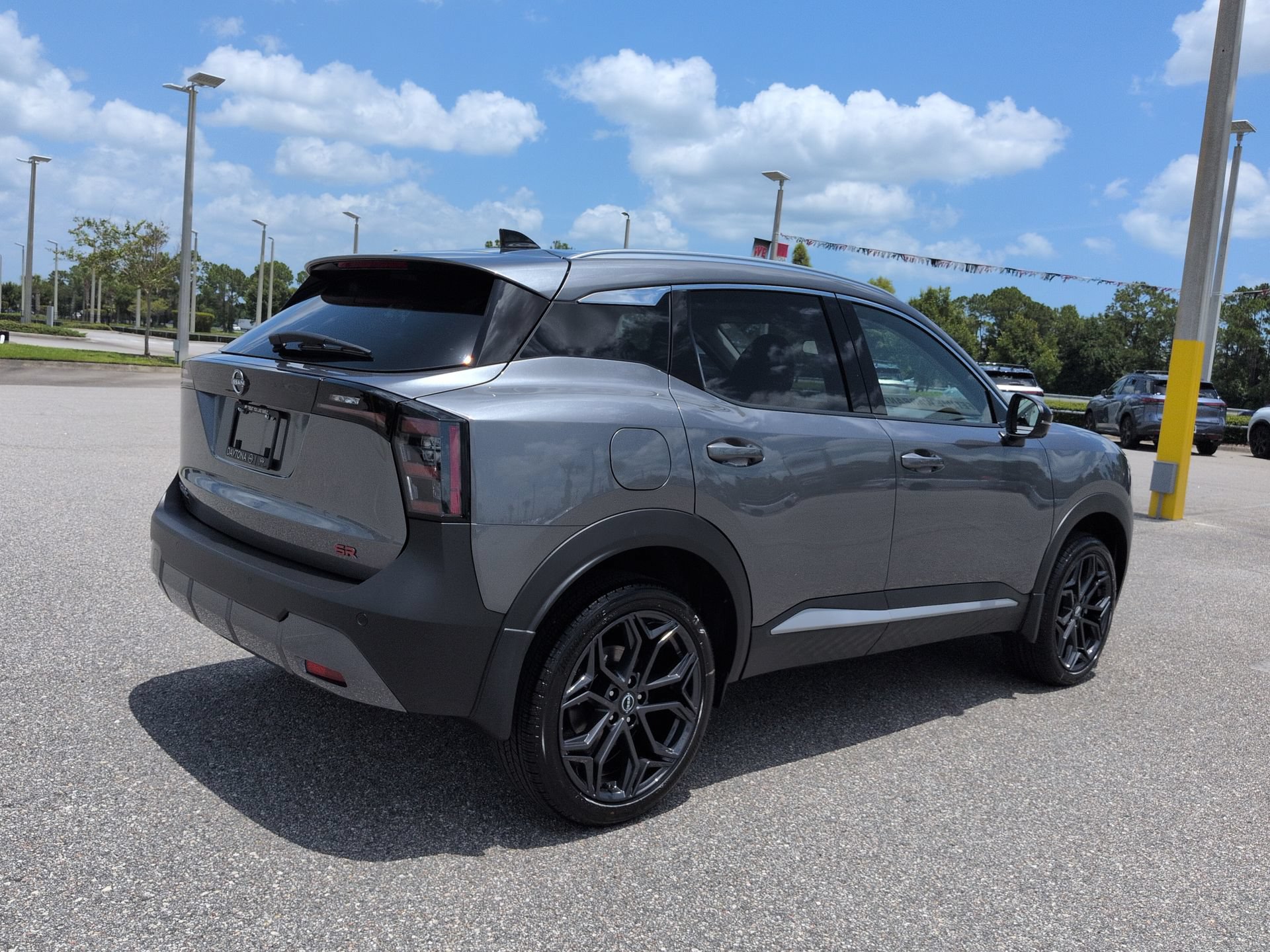 New 2026 Nissan Kicks SR FWD image 5