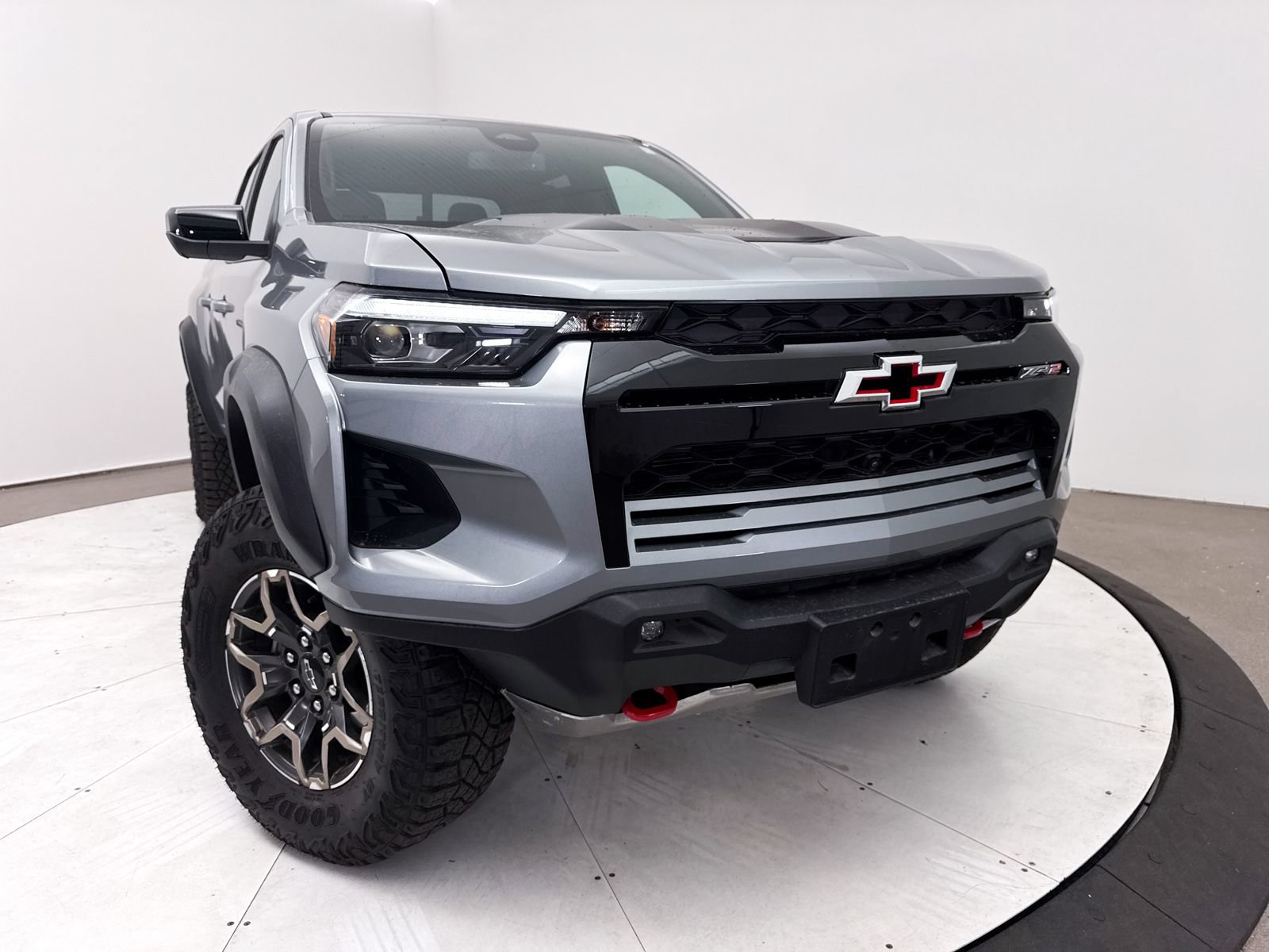 Used 2024 Chevrolet Colorado ZR2 w/ ZR2 Convenience Package III AWD/4WD image 6