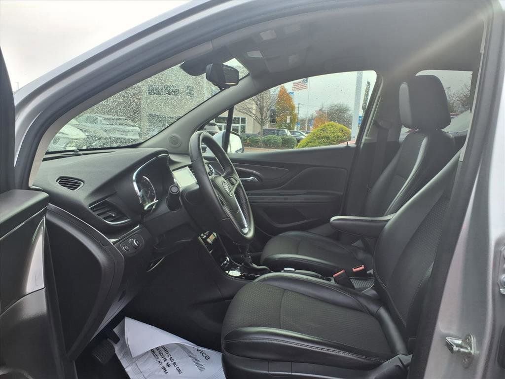 Used 2018 Buick Encore Preferred image 12