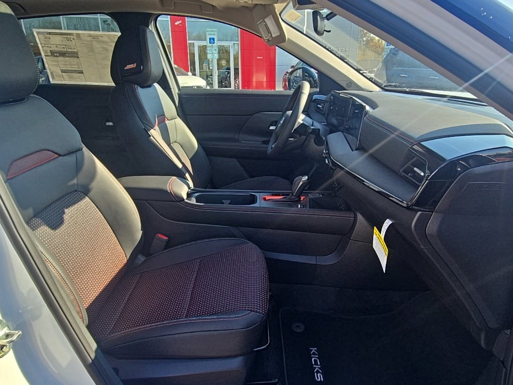 New 2026 Nissan Kicks SR w/ SR Premium Package AWD/4WD image 22