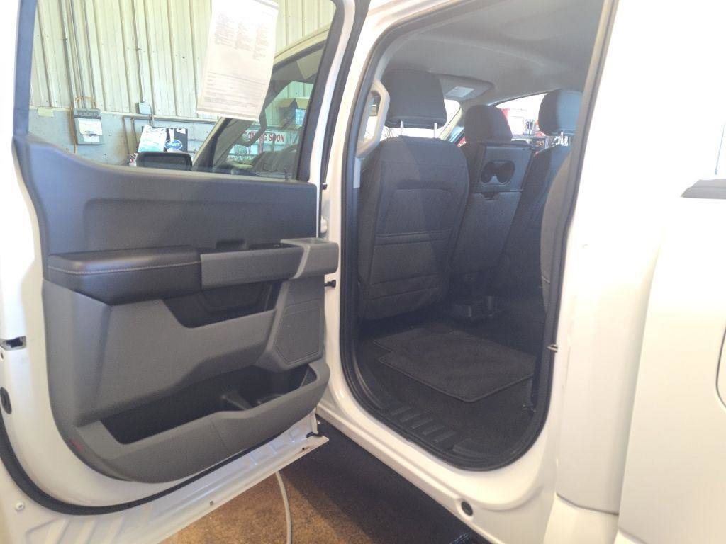 Used 2022 Ford F150 XLT w/ Trailer Tow Package image 16