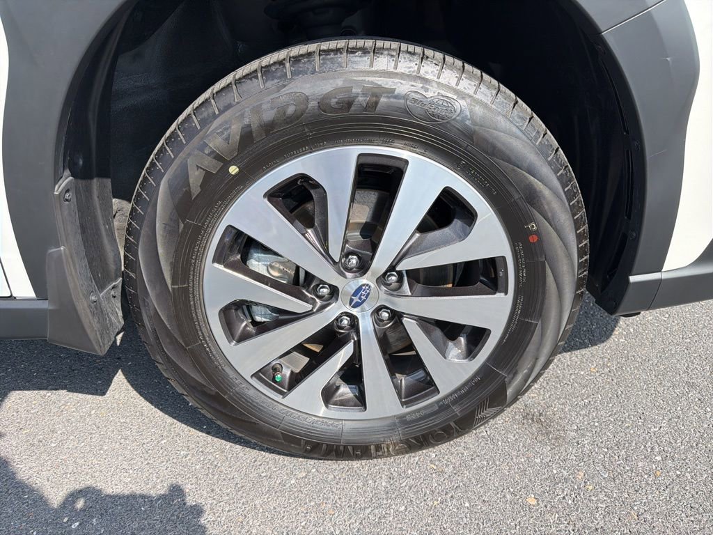 Certified 2025 Subaru Outback Premium image 10