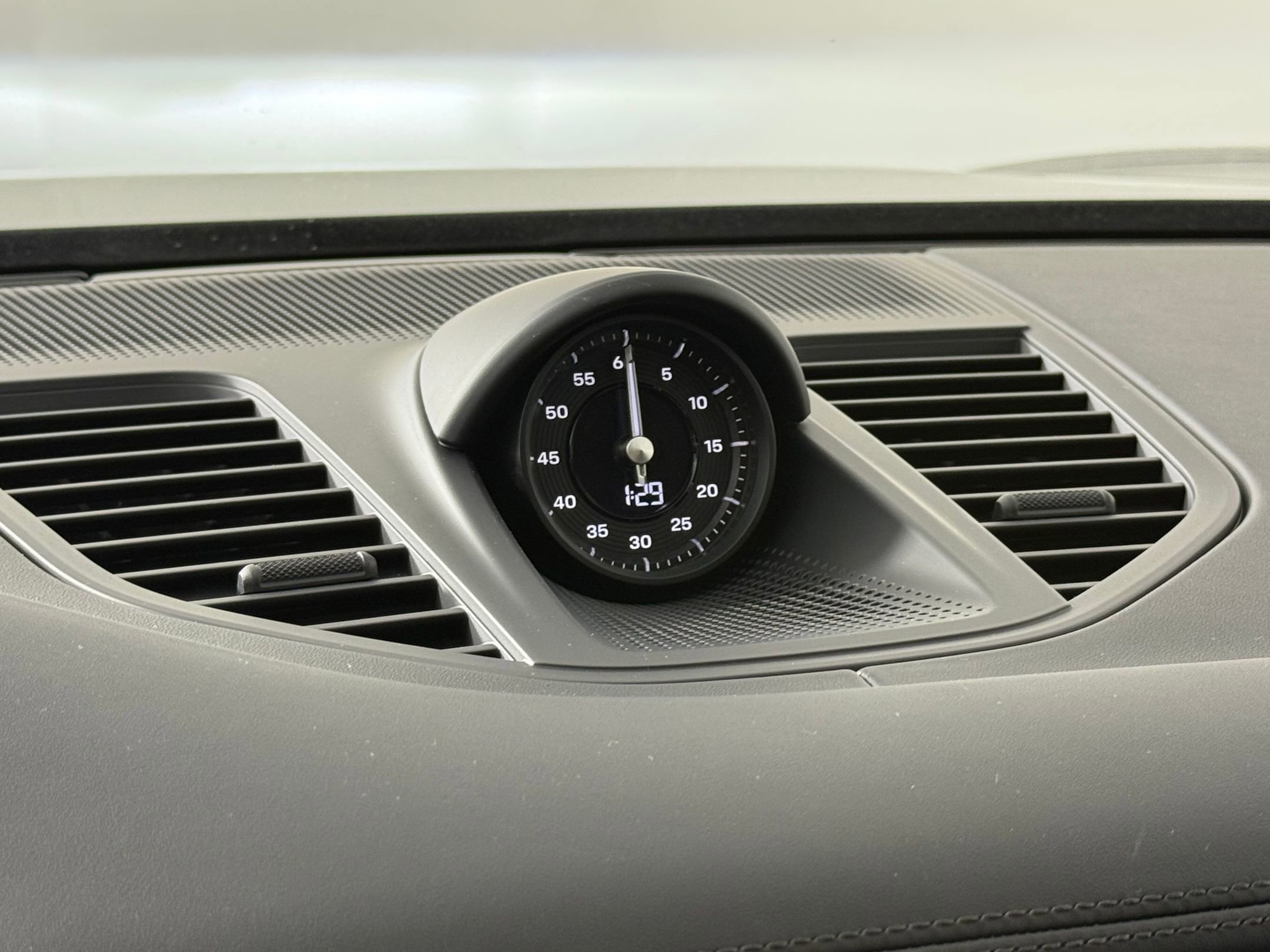 New 2026 Porsche Panamera 4 image 21