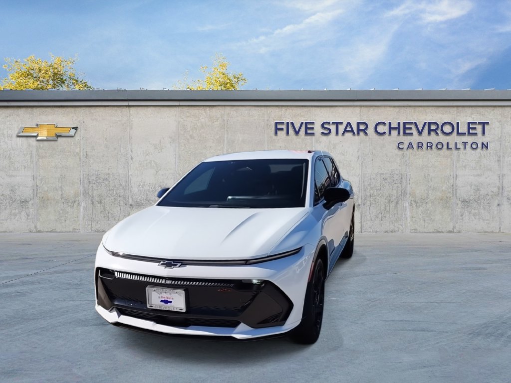 Used 2024 Chevrolet Equinox EV RS FWD image 3