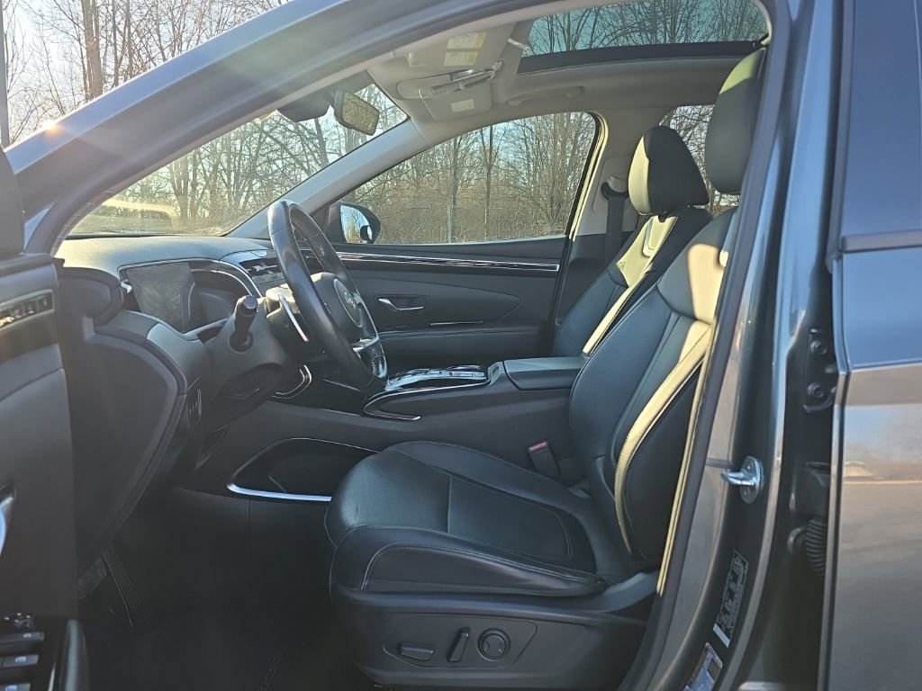 Used 2022 Hyundai Tucson Limited image 16