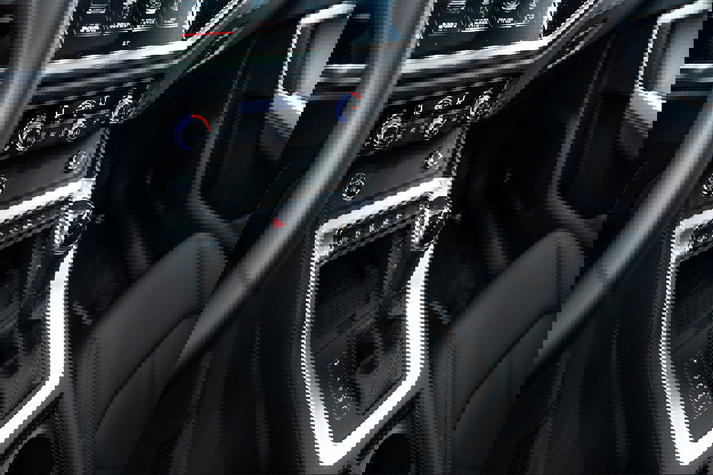 New 2025 Audi Q3 2.0T Premium image 10