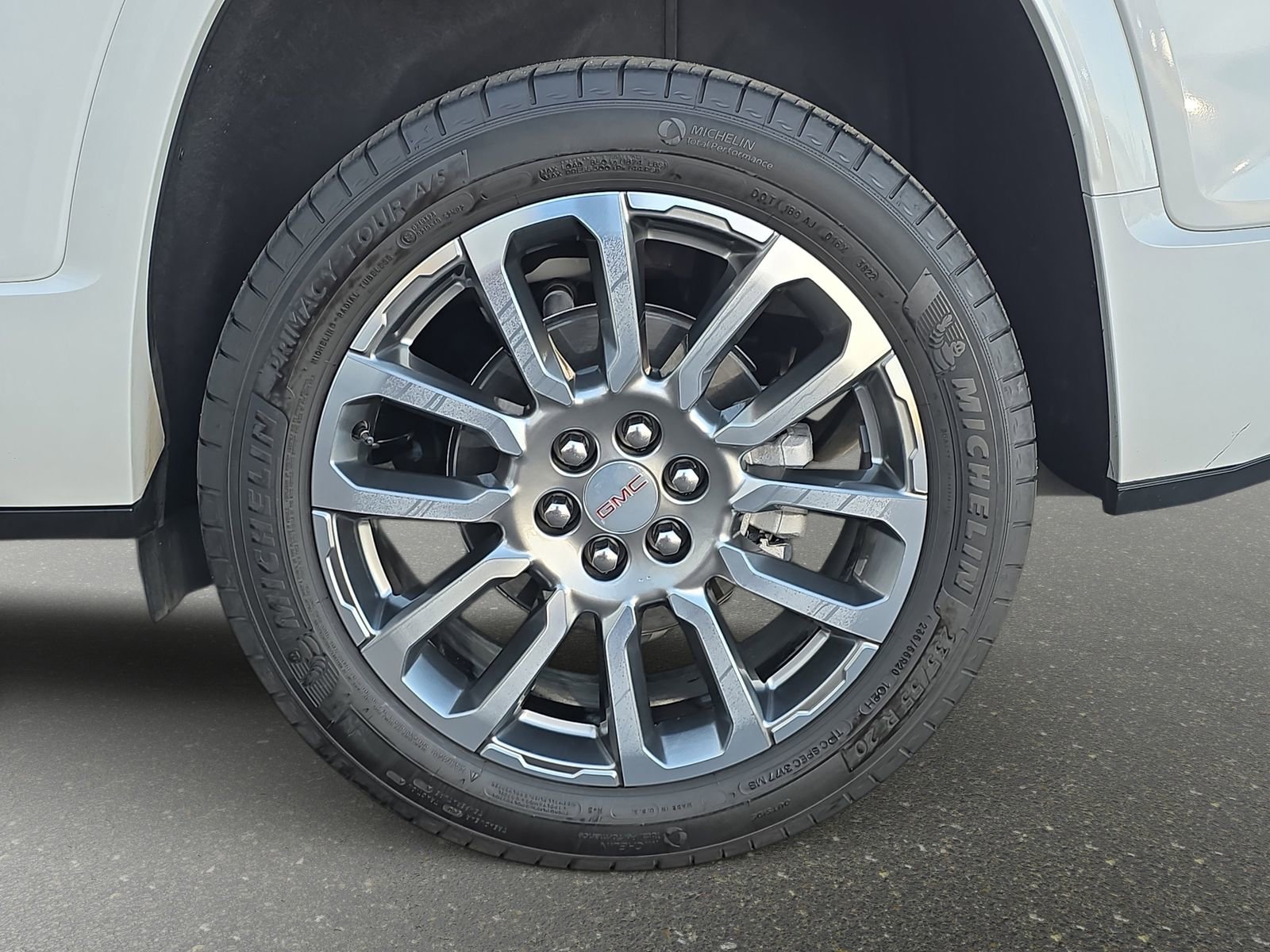 Used 2023 GMC Acadia Denali w/ Denali Technology Package image 35