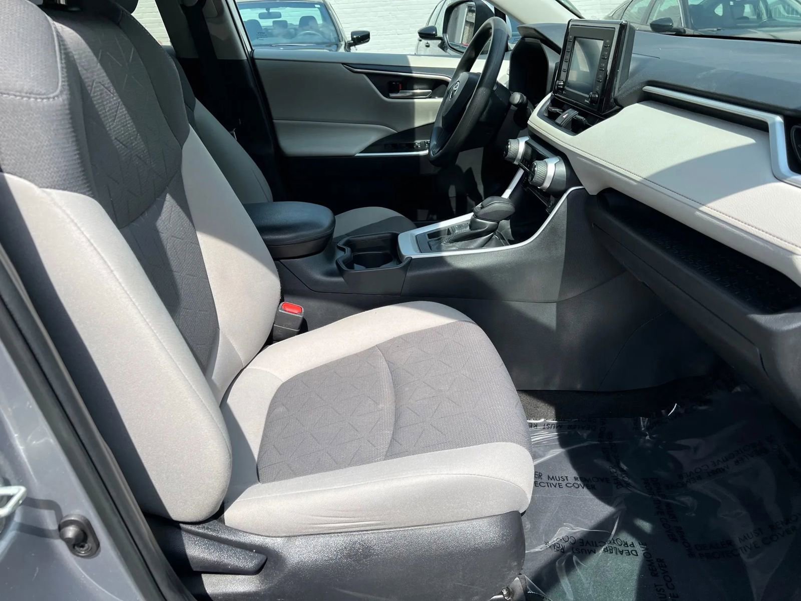 Used 2021 Toyota RAV4 XLE image 14