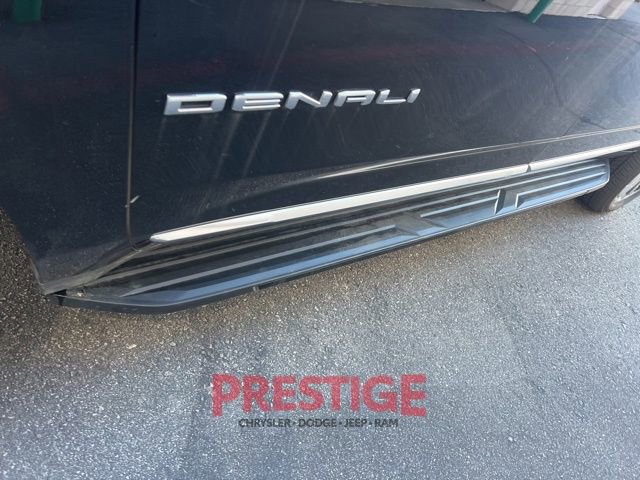 Used 2025 GMC Yukon XL Denali image 19