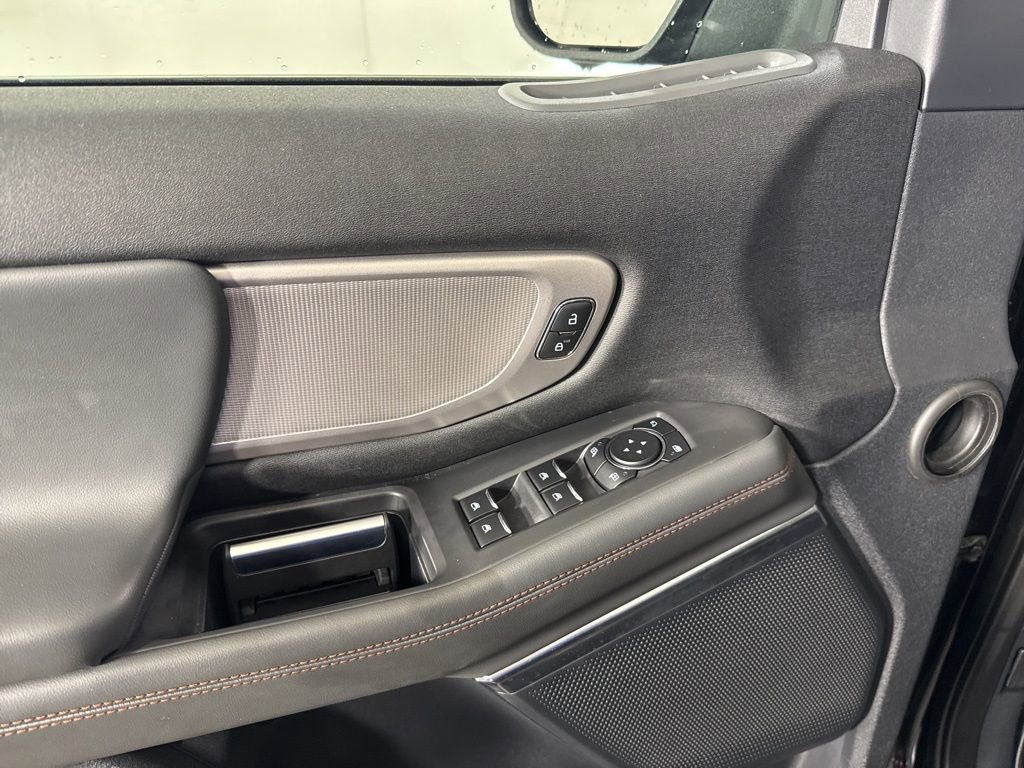 Used 2025 Ford Expedition Active AWD/4WD image 20