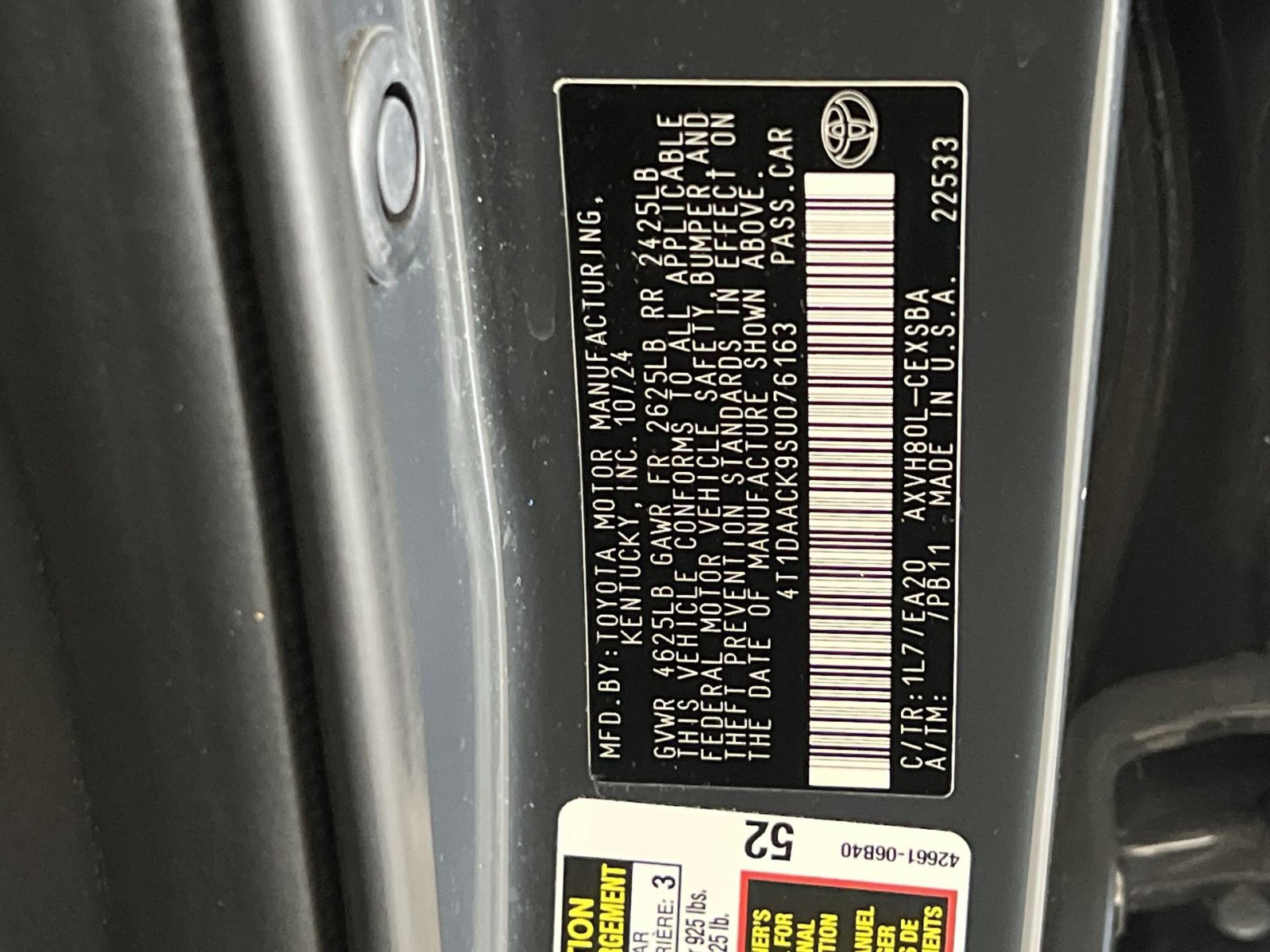 Used 2025 Toyota Camry SE FWD image 39