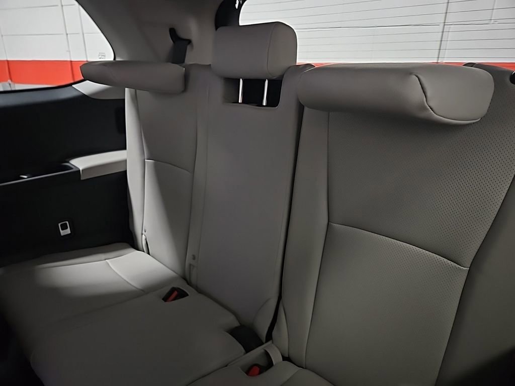 Used 2026 Toyota Grand Highlander Limited image 25