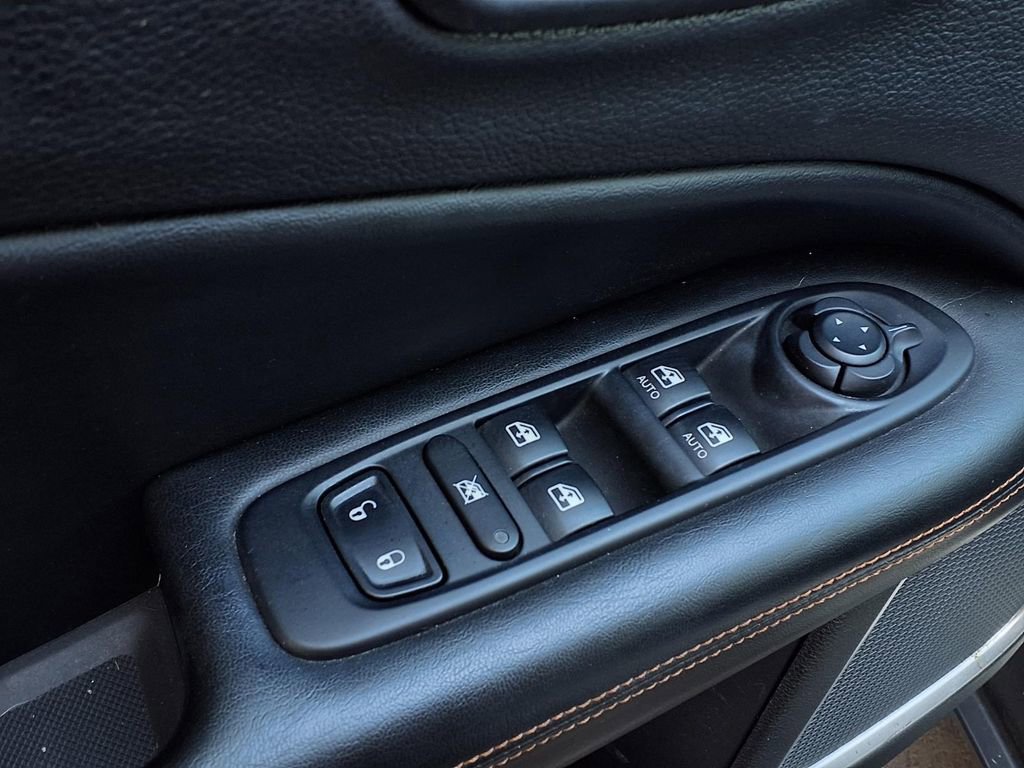 Used 2018 Jeep Compass Limited w/ Safe & Security Group image 16