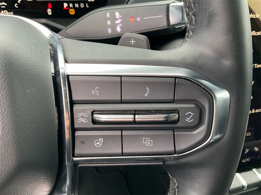 Used 2025 GMC Acadia Elevation image 30