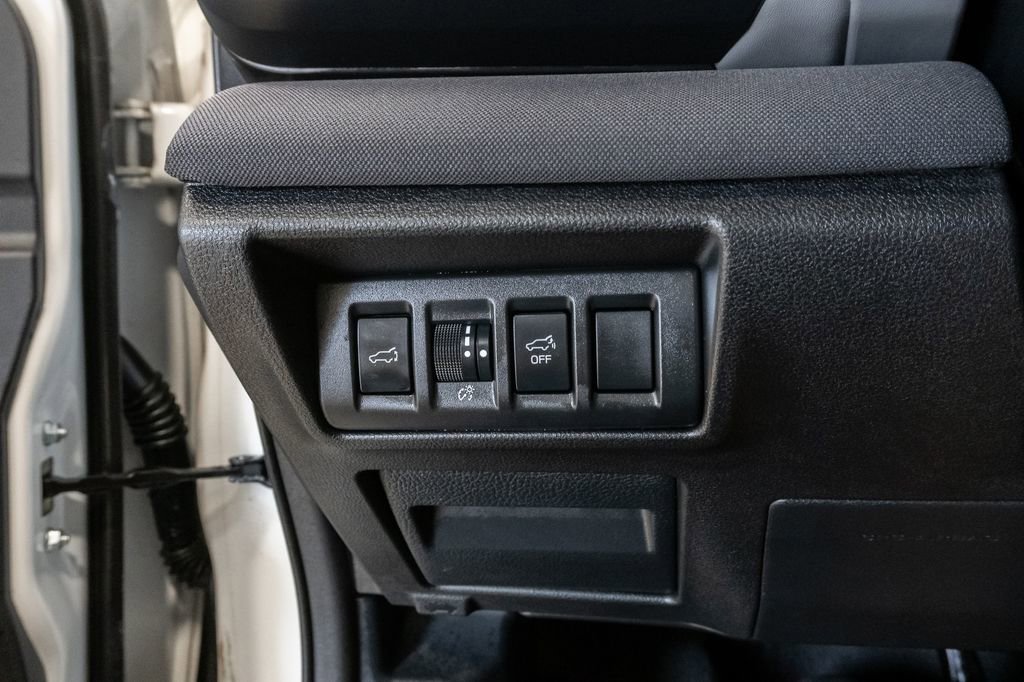 Used 2024 Subaru Outback Premium AWD/4WD image 15