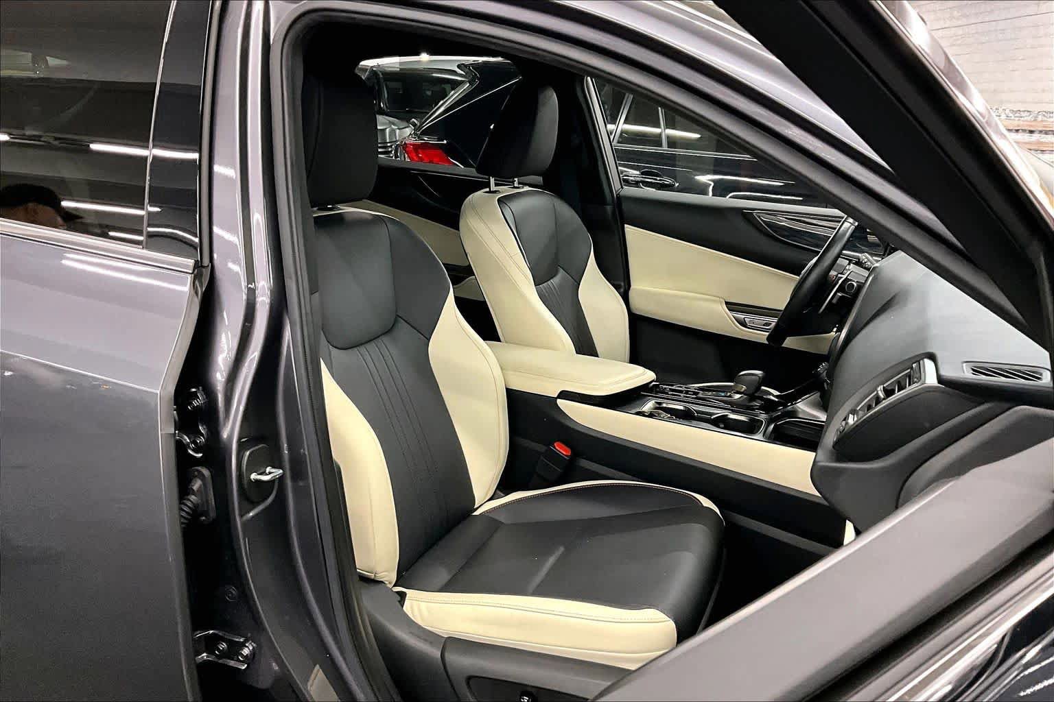 Used 2024 Lexus NX 350h AWD image 8