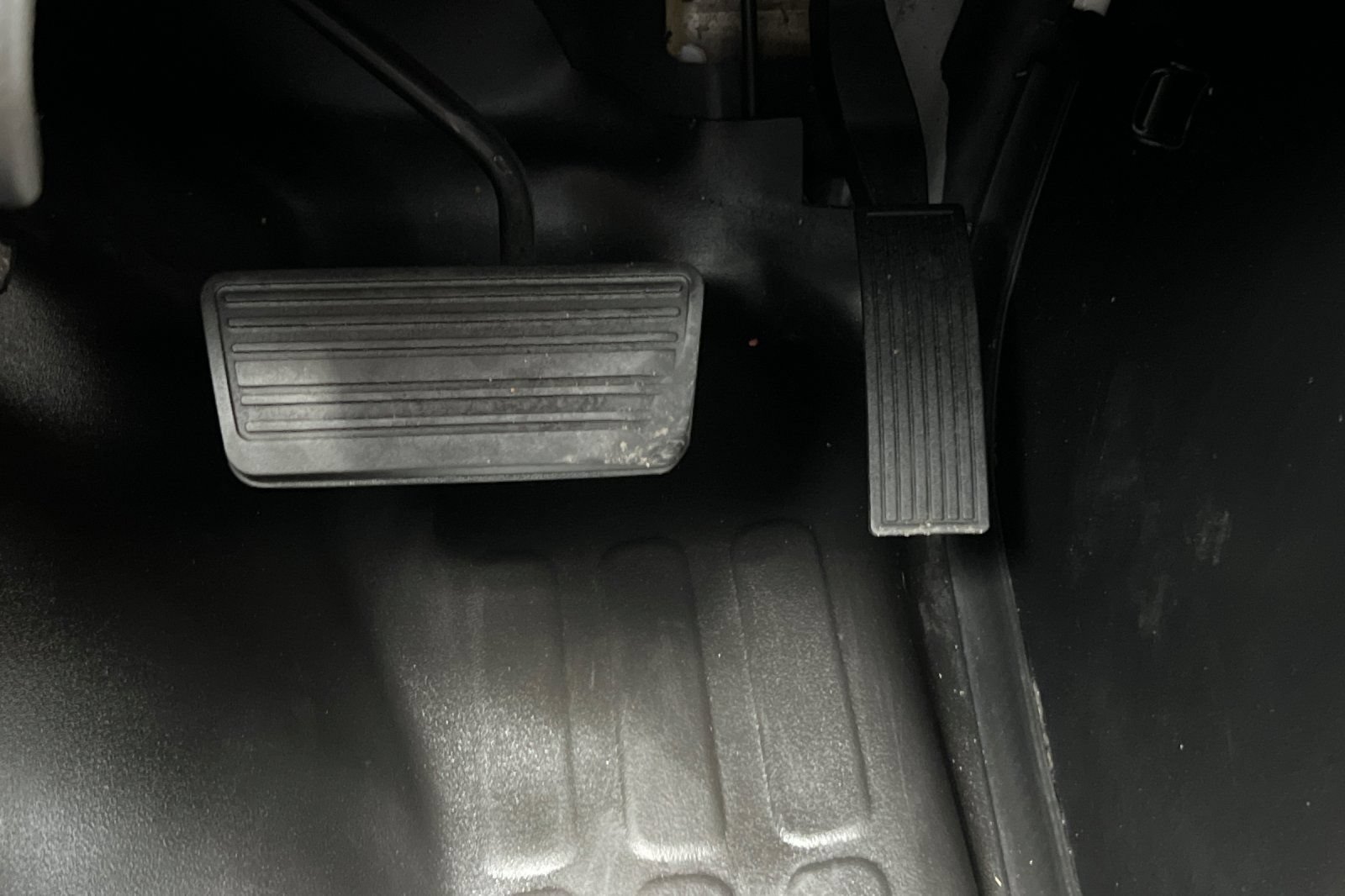 Used 2015 Chevrolet Express 4500 RWD image 36