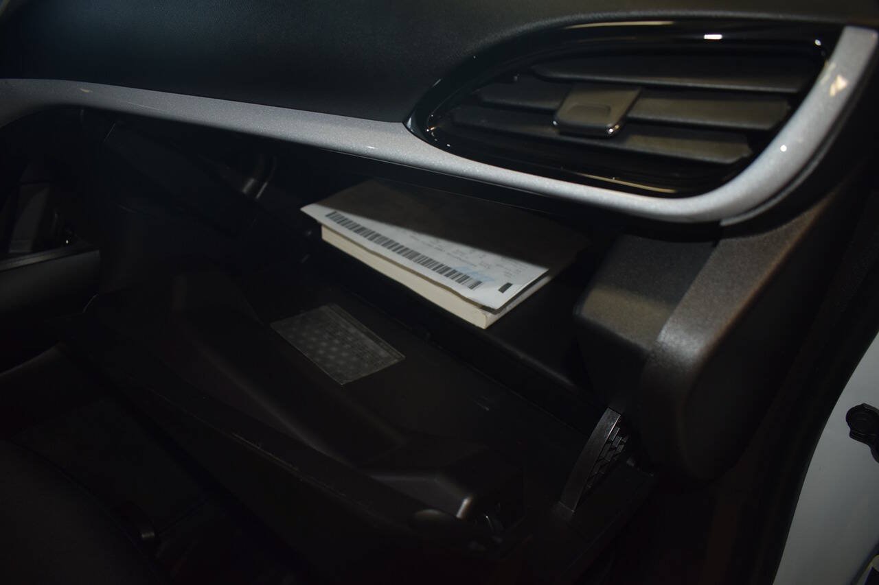 Used 2018 Chevrolet Volt LT FWD image 20