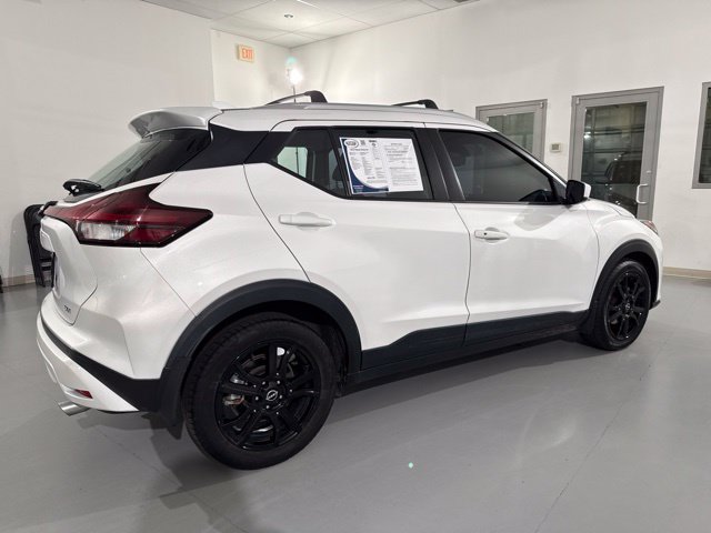 Used 2023 Nissan Kicks SV w/ Interior Electronics Package FWD image 12