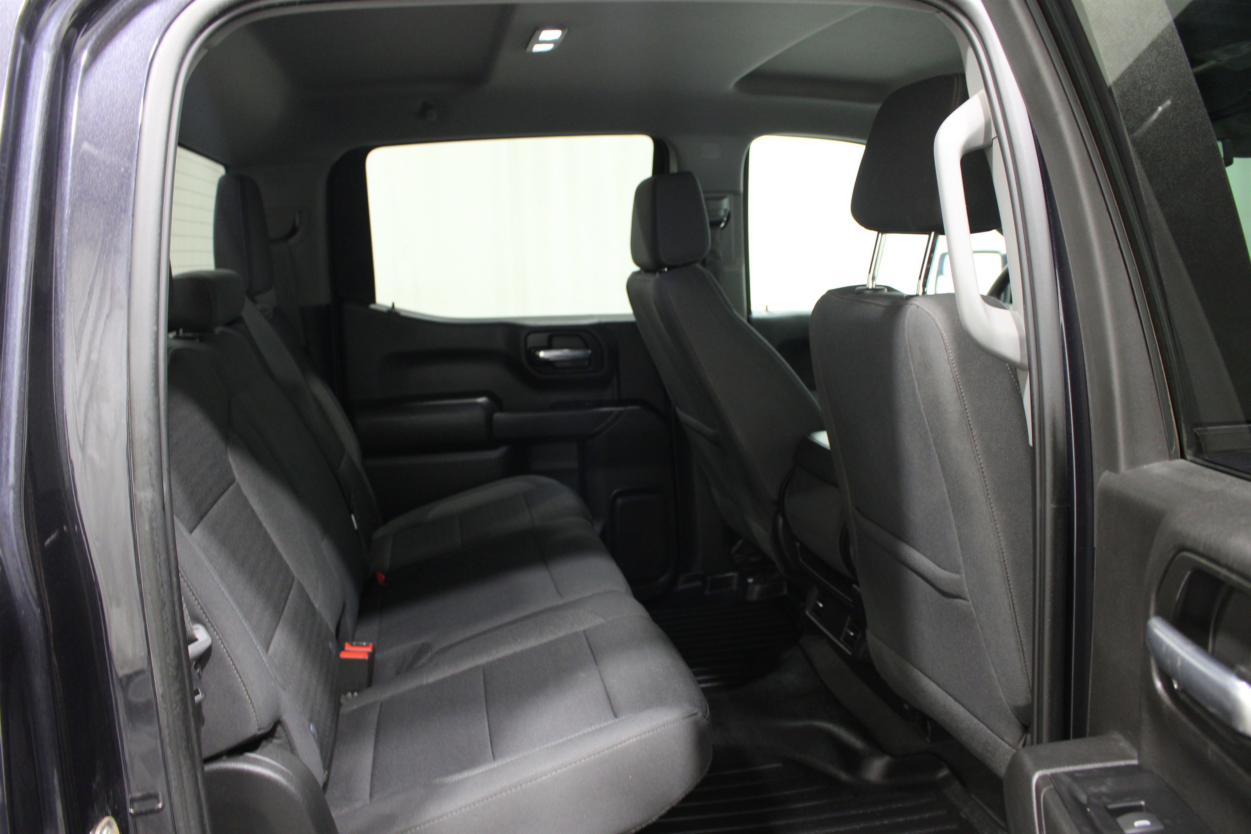 Used 2022 Chevrolet Silverado 1500 Custom w/ LPO, Dark Essentials Package AWD/4WD image 19