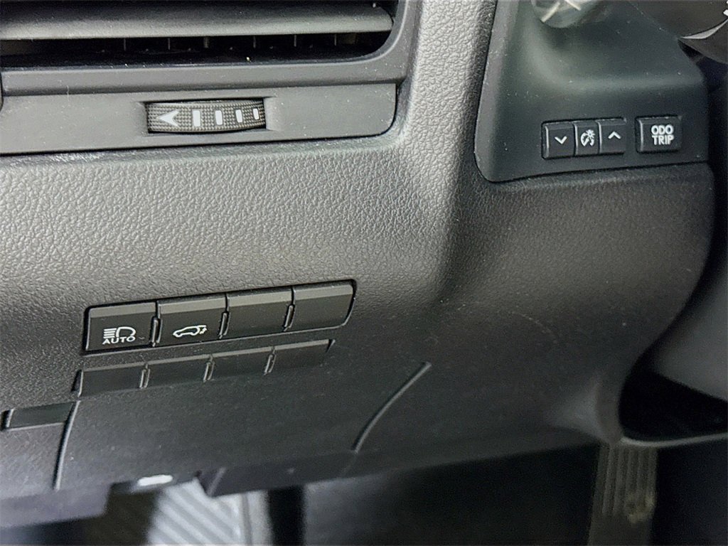 Used 2021 Lexus RX 350 AWD w/ Accessory Package image 18