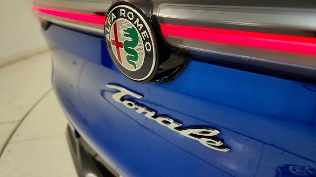 Used 2024 Alfa Romeo Tonale Veloce w/ Active Assist Package AWD/4WD image 28
