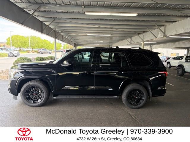 Used 2023 Toyota Sequoia Platinum AWD/4WD image 8