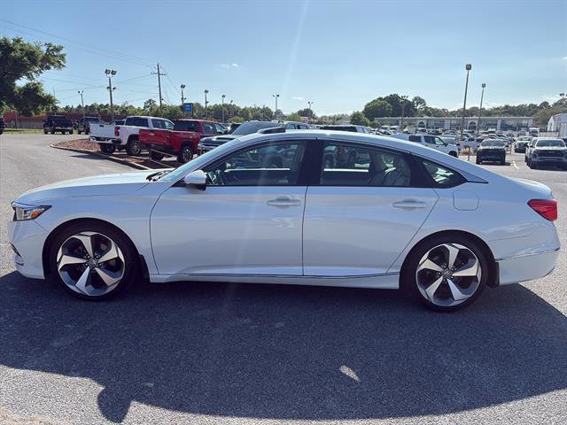 Used 2019 Honda Accord Touring image 3