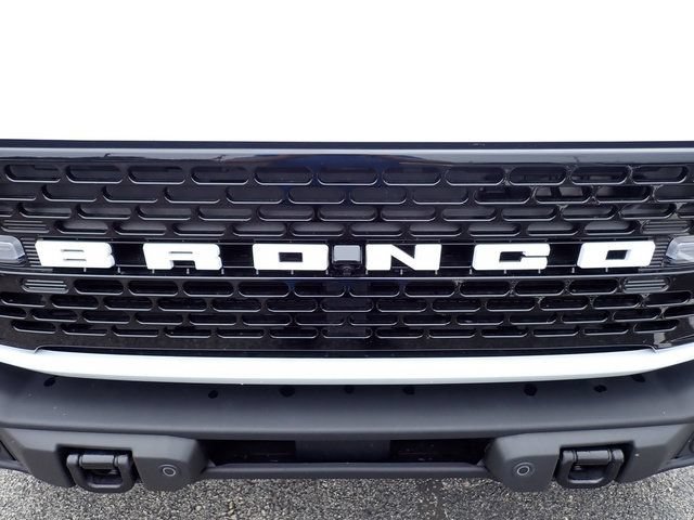 Certified 2023 Ford Bronco Wildtrak AWD/4WD image 12