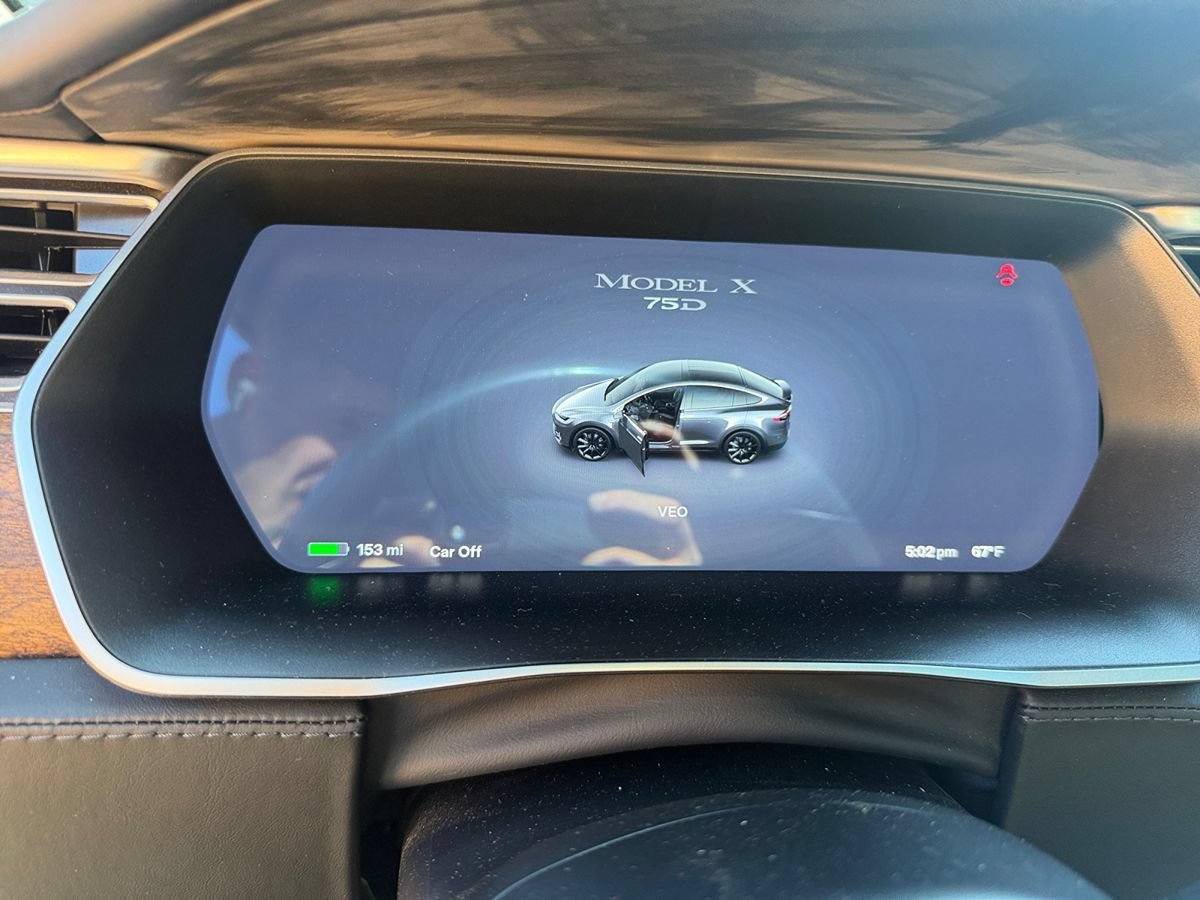 Used 2018 Tesla Model X AWD/4WD image 15