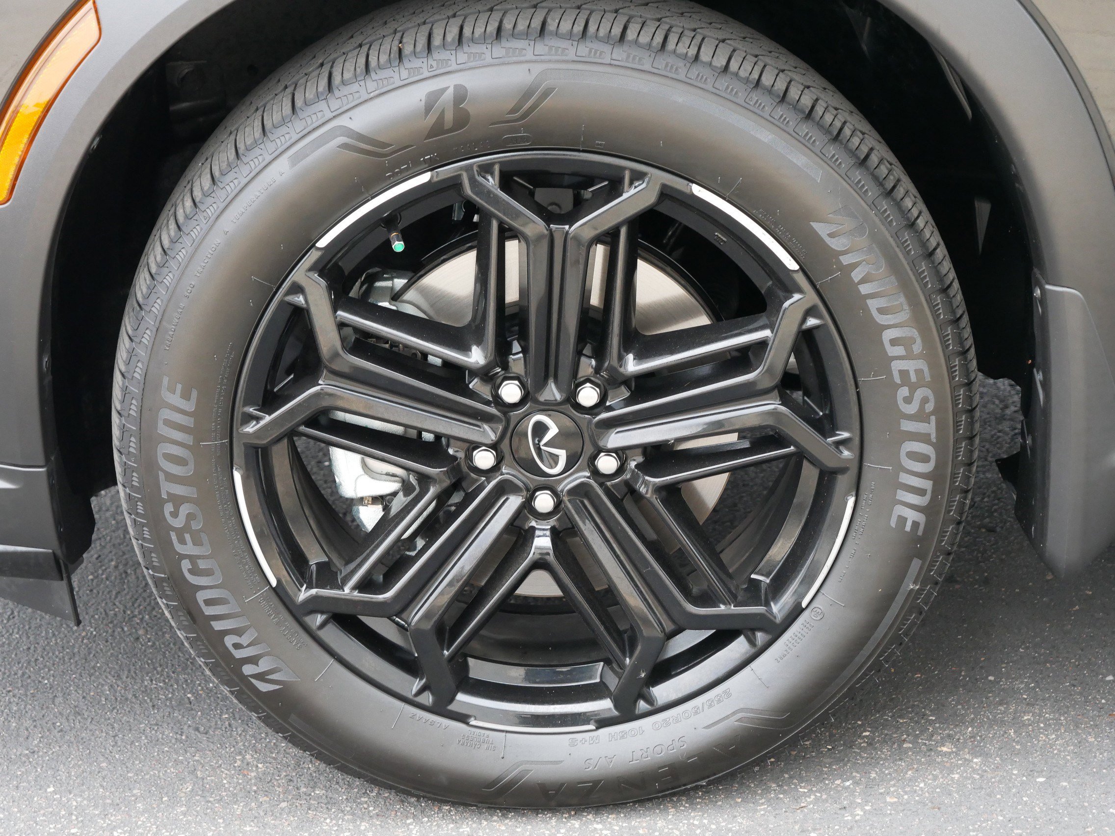 Certified 2026 INFINITI QX60 Sport w/ Dark Cargo Package image 15