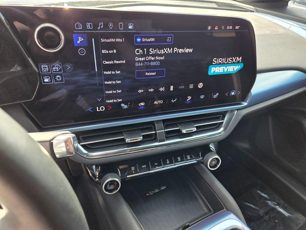 Certified 2025 Chevrolet Equinox EV LT w/ Convenience Package image 23