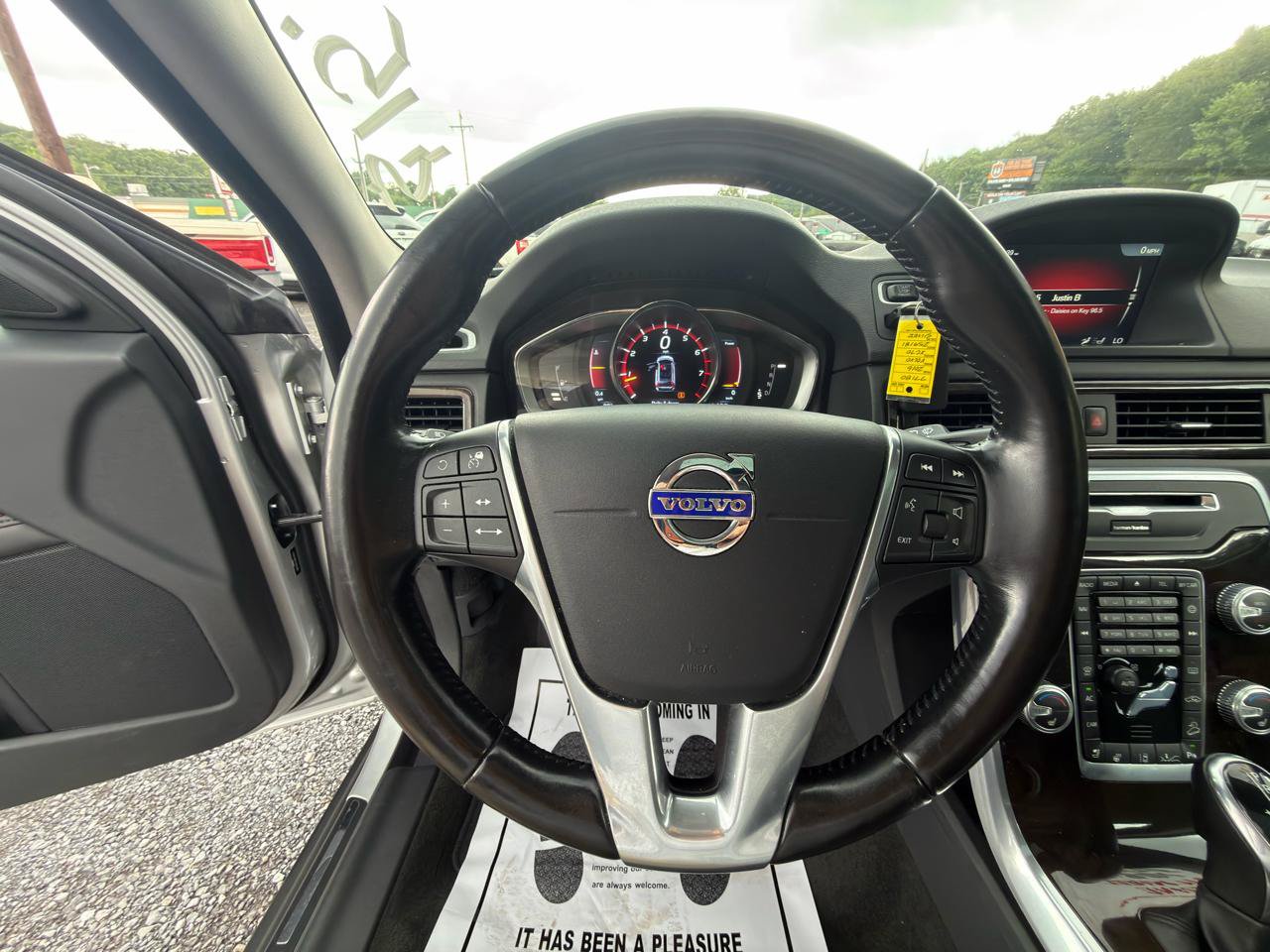 Used 2016 Volvo XC70 T5 Platinum w/ Climate Package AWD/4WD image 10