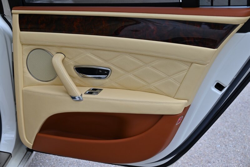 Used 2016 Bentley Flying Spur W12 AWD/4WD image 26