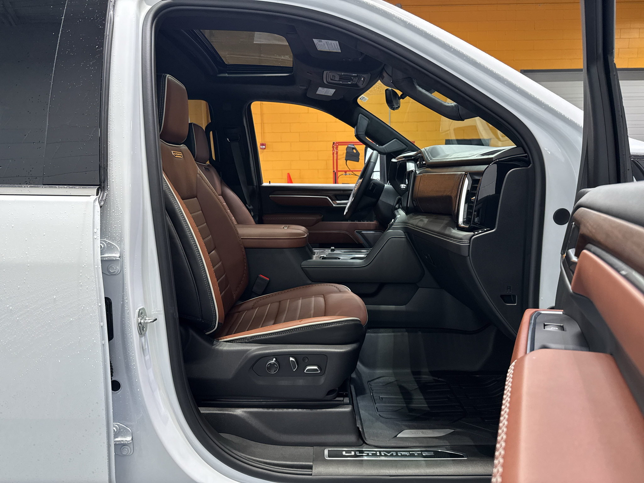 New 2026 GMC Sierra 2500 Denali Ultimate AWD/4WD image 22