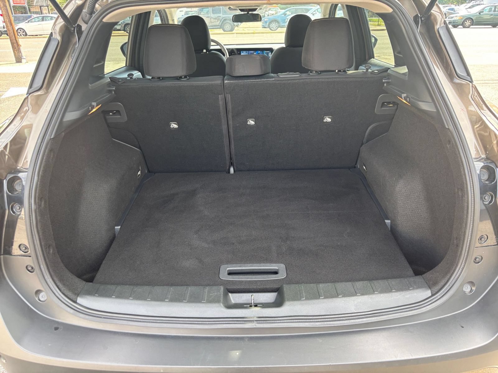 Used 2026 Nissan Kicks SV FWD image 30