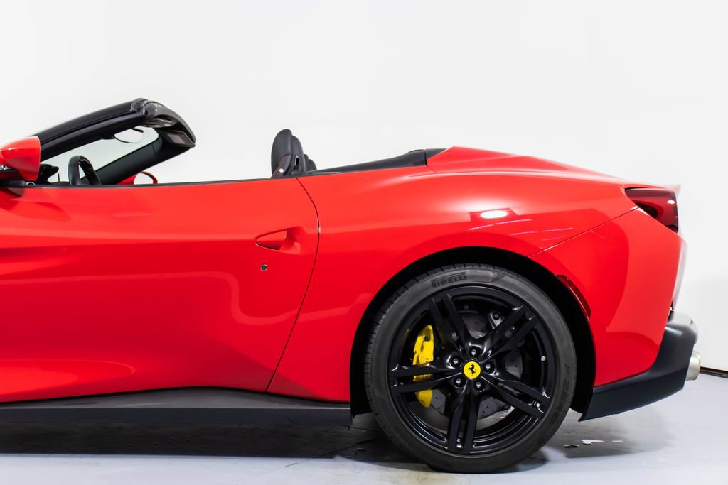 Used 2019 Ferrari Portofino RWD image 27