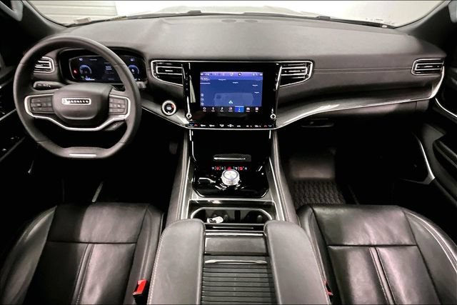 Used 2023 Jeep Wagoneer 4WD w/ Premium Group I image 17