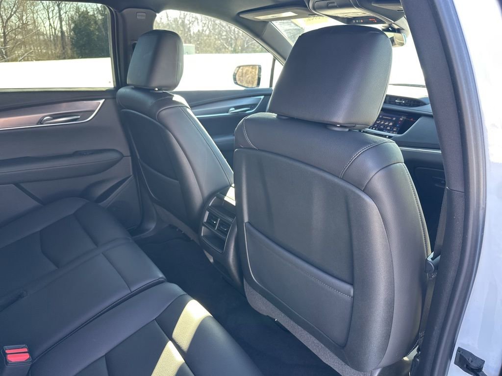 Certified 2025 Cadillac XT5 Luxury image 42
