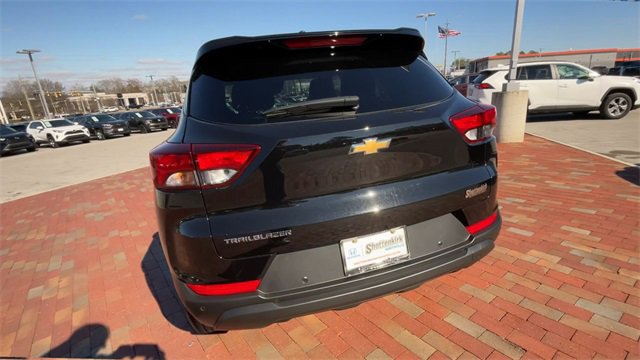 Used 2025 Chevrolet TrailBlazer LS w/ LS Convenience Package image 8