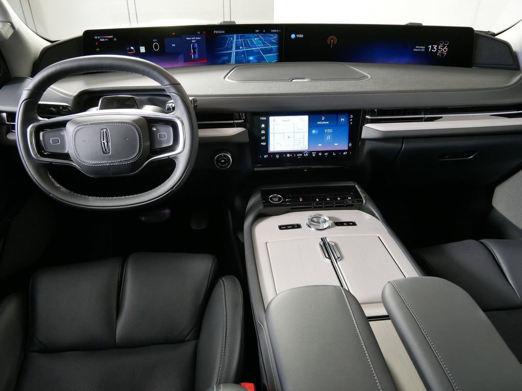 New 2025 Lincoln Navigator L Reserve AWD/4WD image 4
