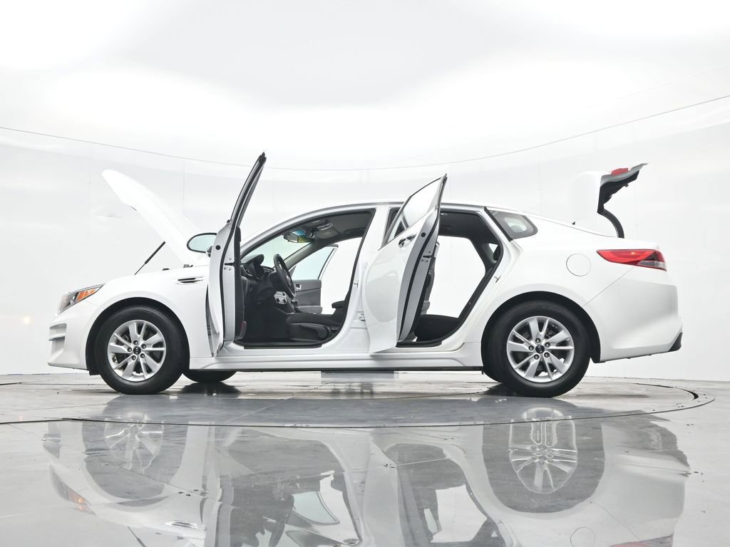 Used 2018 Kia Optima LX image 46