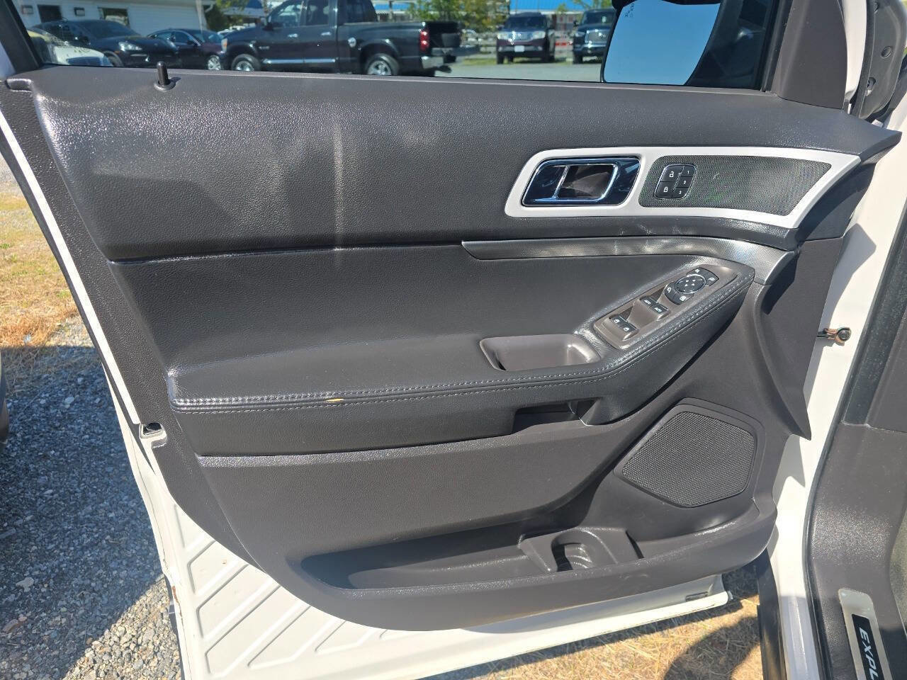 Used 2014 Ford Explorer Sport w/ Equipment Group 401A AWD/4WD image 7