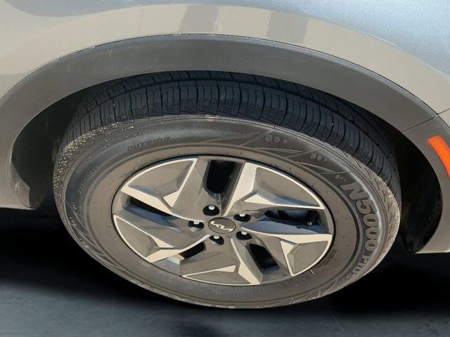 Certified 2022 Kia Sorento S image 24