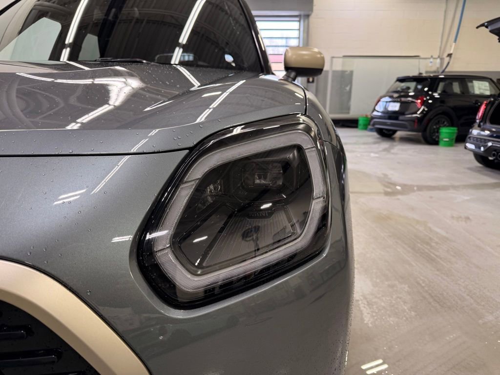 New 2026 MINI Cooper Countryman S w/ Comfort Package Max image 9