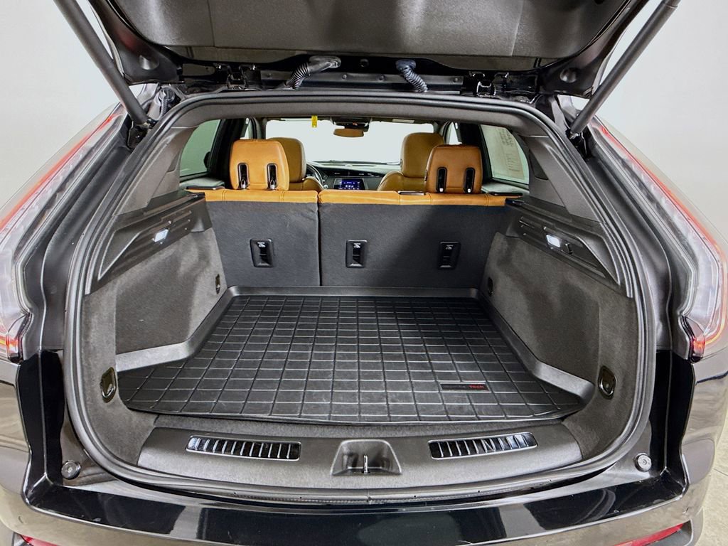 Used 2023 Cadillac XT4 Sport w/ Sun And Sound Package image 30