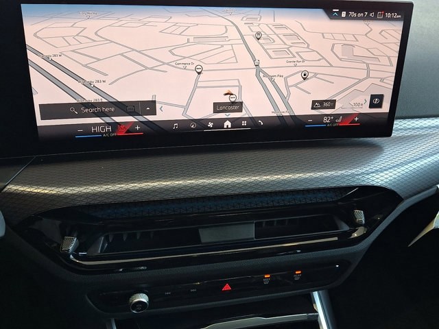 Certified 2025 BMW 330i xDrive Sedan w/ Convenience Package image 16