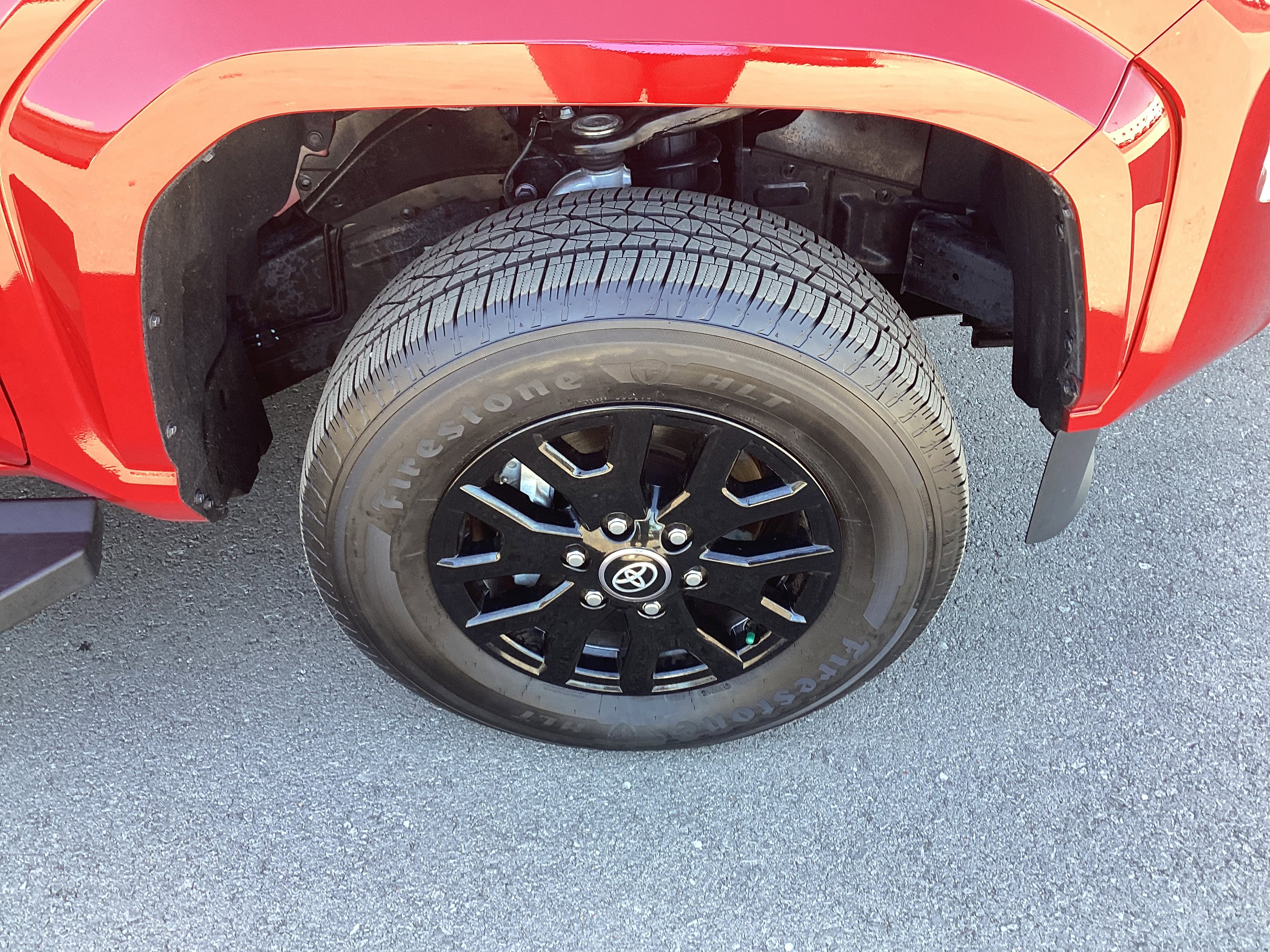 Certified 2025 Toyota Tacoma SR AWD/4WD image 15