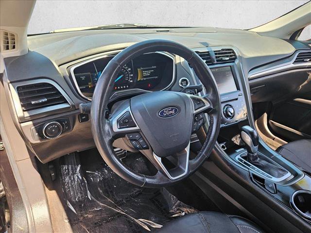 Used 2014 Ford Fusion Titanium FWD image 10