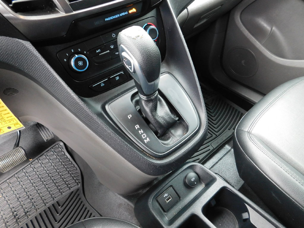 Used 2021 Ford Transit Connect XL FWD image 22